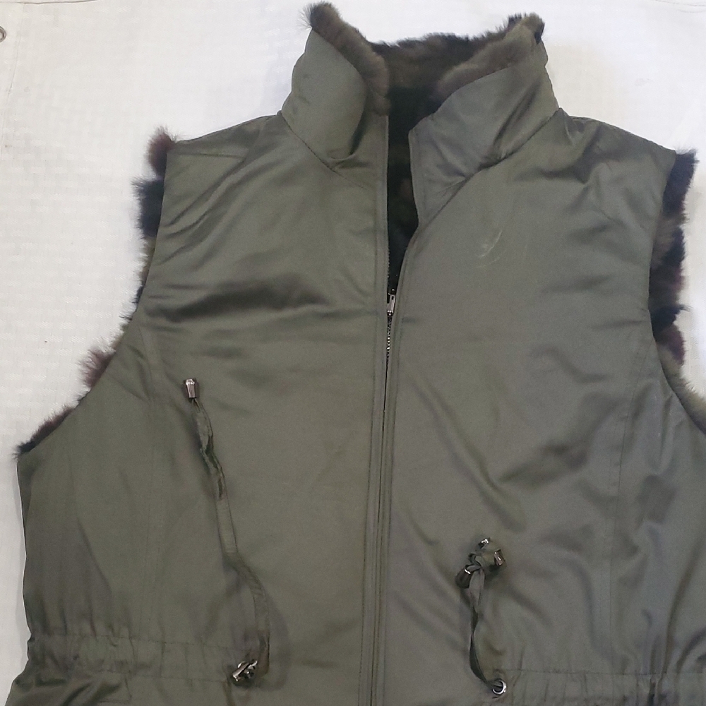 Metric Knits Reversable Camo    Vest - Picture 13 of 17